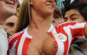 Paraguay y la hinchada más esférica de la Copa